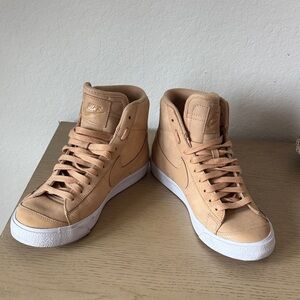 Nike Women's Size 9 Blazer 77s Vachetta Tan